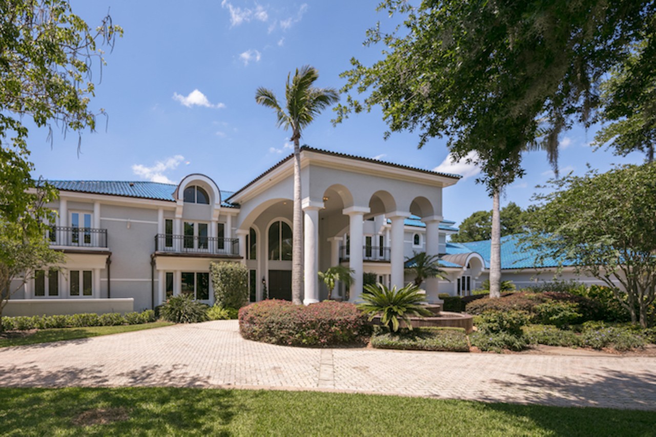 Shaq's massive Florida mansion is still on the market for $21 million, let's take a tour