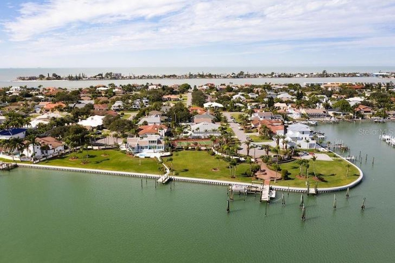 St. Pete home of late Auto Trader founder is now for sale, and it features six waterfront lots