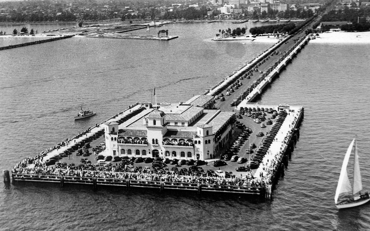 1925 aerial of the St. Pete Pier