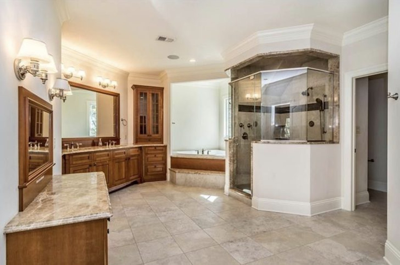 Tampa Bay Buccaneers WR Antonio Brown just sold his 'treehouse' estate for $1.4 million