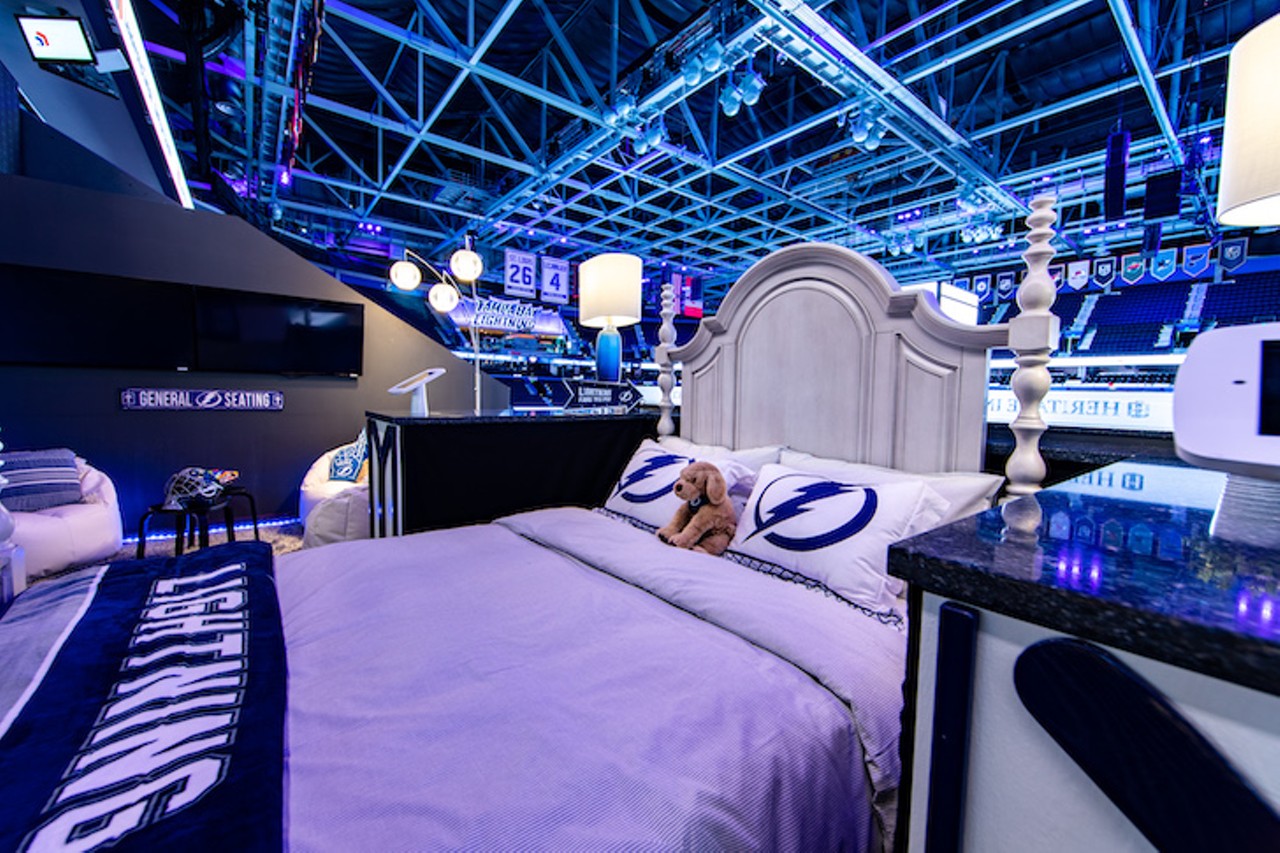 Tampa Bay Lightning will let you sleep with the Stanley Cup for $5,000