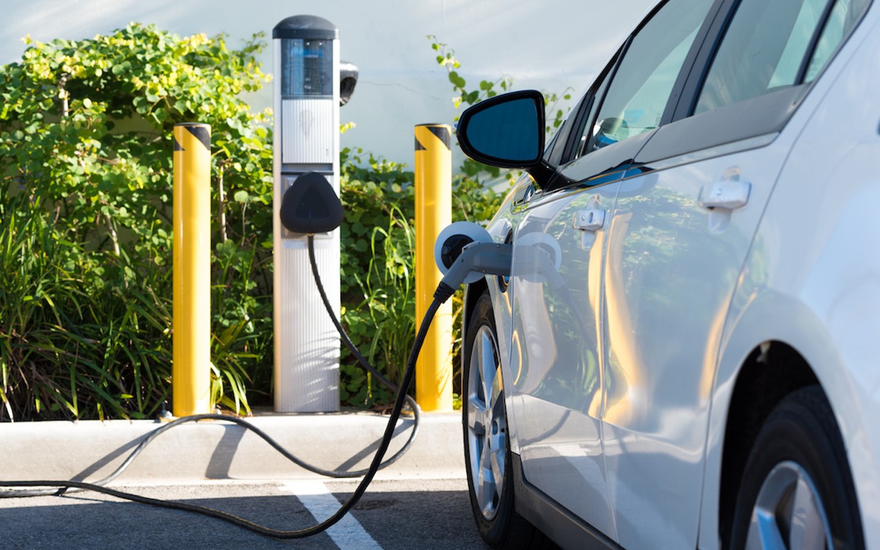 Tampa Bay Republican proposes new electric vehicle fees in Florida