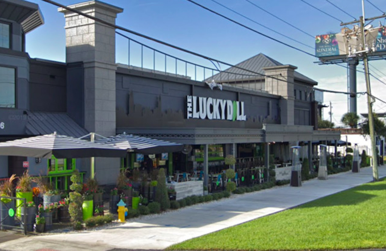 Lucky Dill  
4606 W. Boy Scout Blvd., Tampa
Shutting down at the top of 2020, this location in the Westhore business district featured a combined bar and nightclub with a focus on New York-style deli cuisine.
Photo via Photo via Google Maps