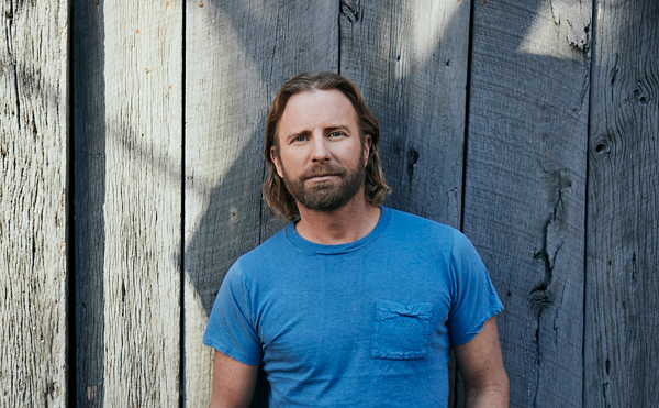 Dierks Bentley, who plays Julian B. Lane Riverfront Park in Tampa, Florida on Oct. 19, 2024.