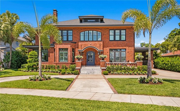 Tampa's historic Gilmer House on Bayshore Boulevard is now for sale