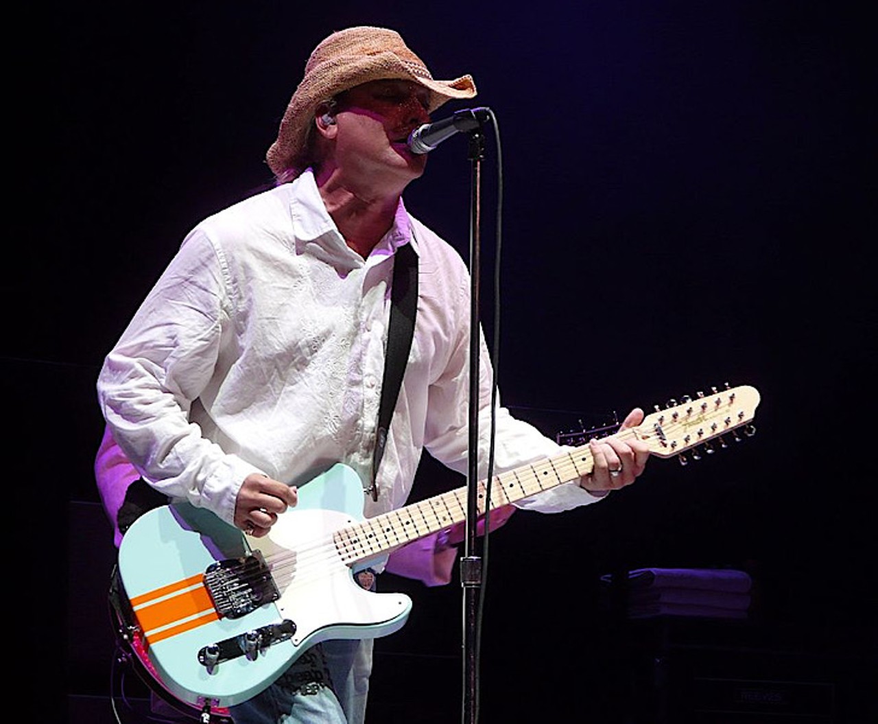 Robin Zander
The lead singer and guitarist of the band Cheap Trick, Robin Zander, is currently a resident of Safety Harbor. Zander was inducted into the Rock and Roll Hall of Fame in 2016 with the other members of Cheap Trick. 
Photo by Matt Becker via Wikimedia Commons