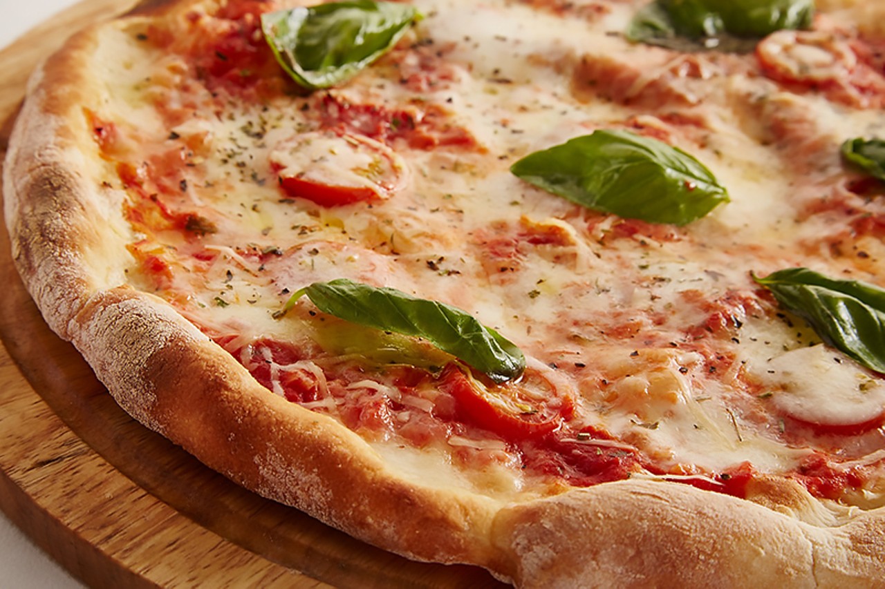 Tampa Bay Pizza WeekBecause who doesn&#146;t love pizza specials? Find out what restaurants are participating here.Starting Thurs., Mar. 21Photo by petrovhey from Pixabay