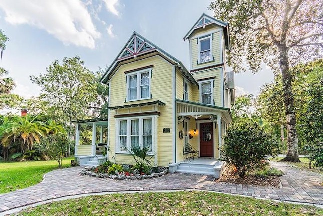 The 'Frazee House,' one of Tampa Bay's iconic bed and breakfasts, is now for sale