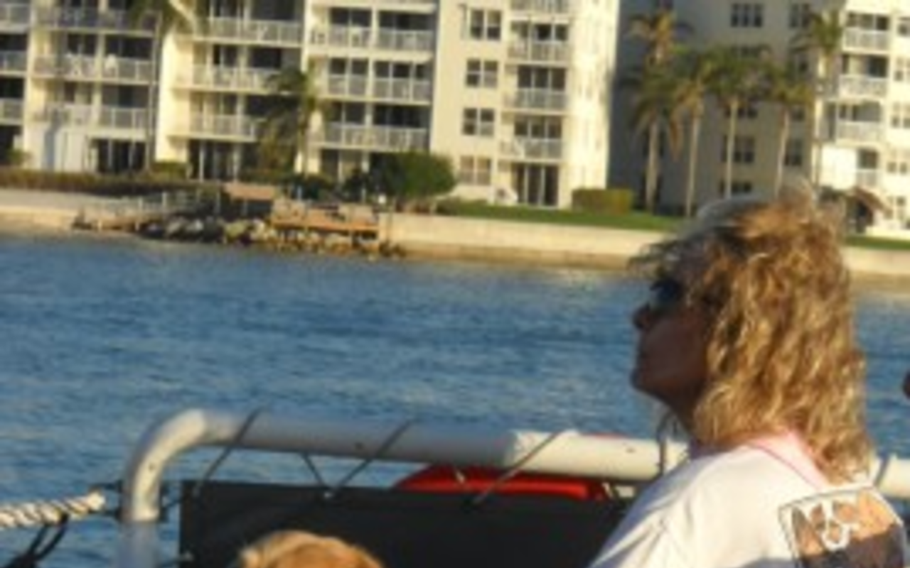 The Thinking Dog Blog: Shell Key Shuttle offers a sunset cruise for canines
