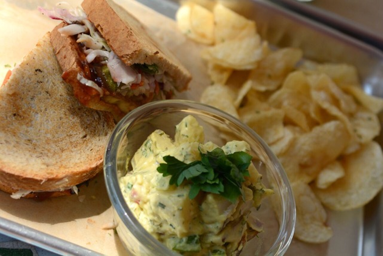 The barbecue tofu sandwich and potato salad.