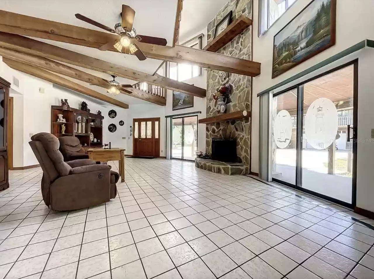 This Florida estate comes with two octadecagon homes on the same lot