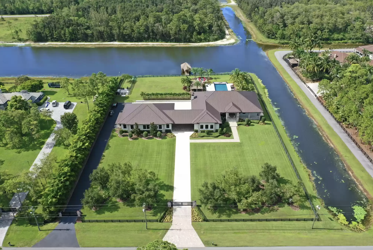 This Florida mansion comes with a gigantic 'man cave' and an indoor gun range