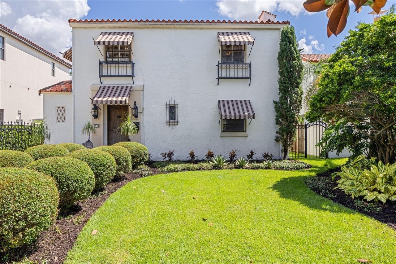 This historic Davis Islands home was once the site of a gruesome axe murder, now it's for sale