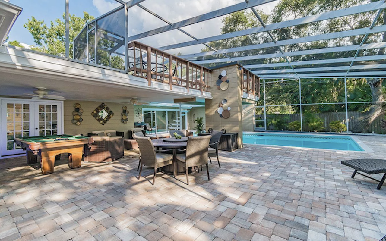 This house for sale in St. Petersburg has a giant diving platform off the roof