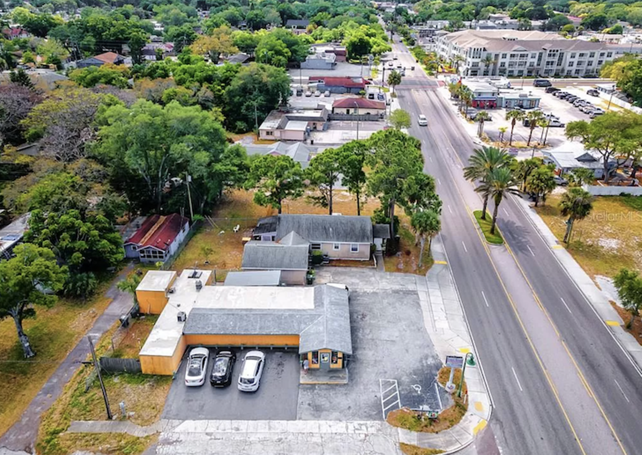 This Tampa Bay house comes with its own mini-mart, and it's only $475K