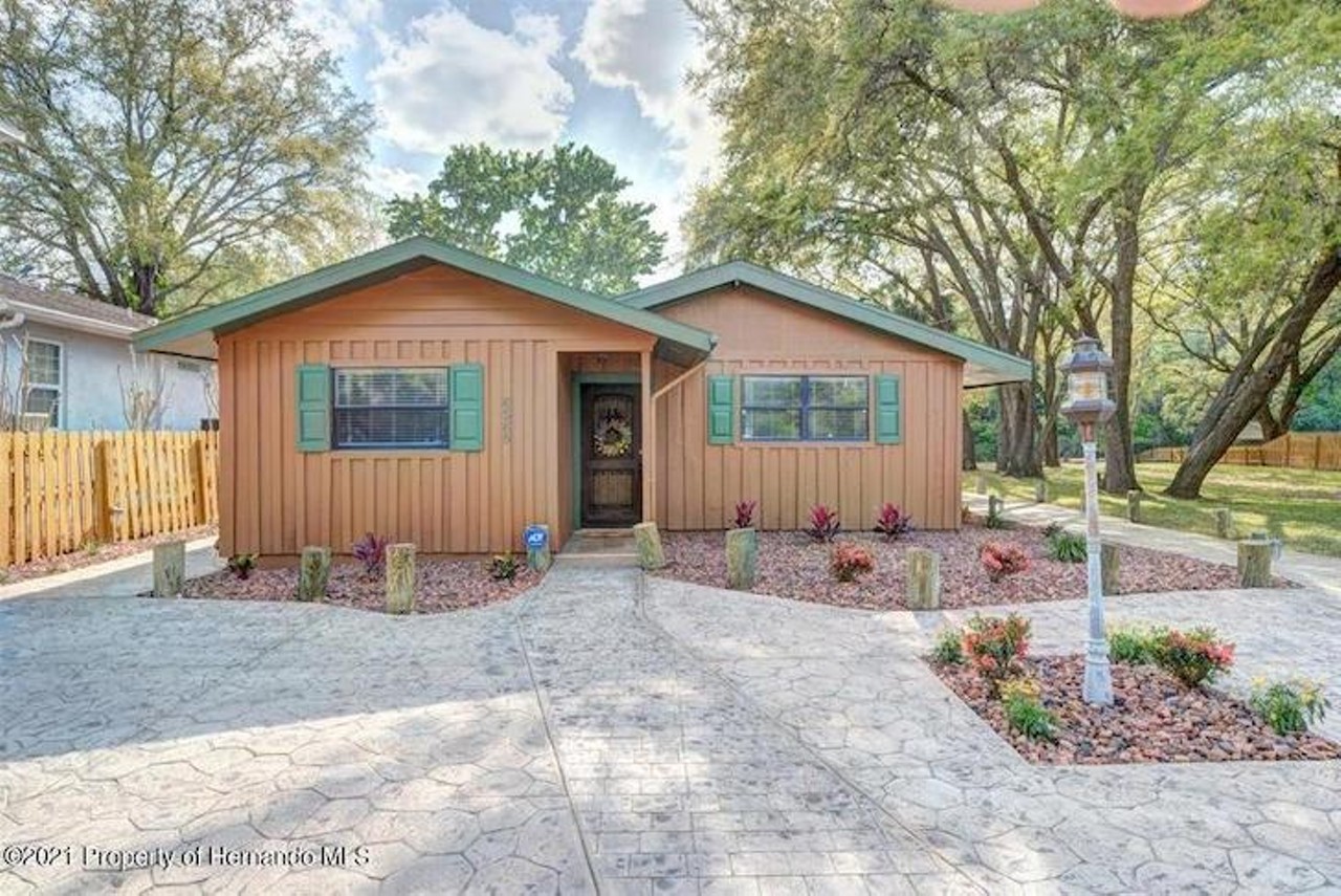This Weeki Wachee spring house is now on the market for $650K