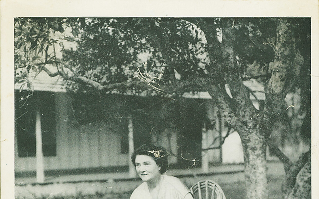 PIONEER FOODIE: Marjorie Kinnan Rawlings at her Cross Creek home in 1938.