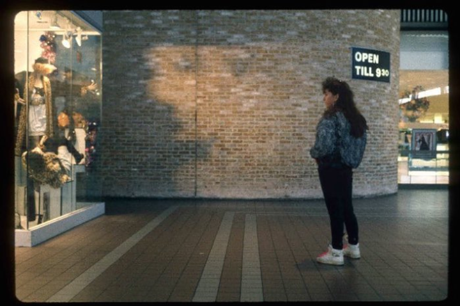 Puffy bangs post of the week â€” a look back at a shopping mall in 1989 - MICHAEL GALINSKY