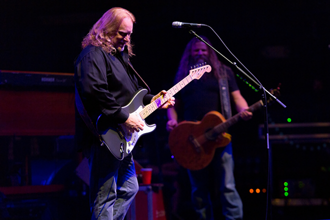 Warren Haynes at The Last Waltz 40 tour at Ruth Eckerd Hall in Clearwater, Florida on January 23, 2017. - Tracy May