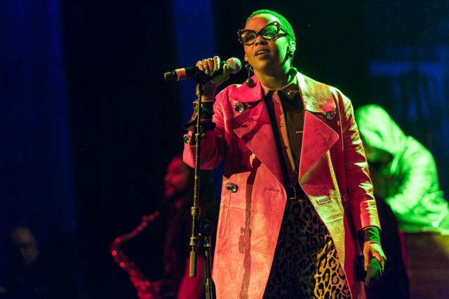 Lauryn Hill plays Mahaffey Theater in St. Petersburg, Florida on December 6, 2016 - Tracy May
