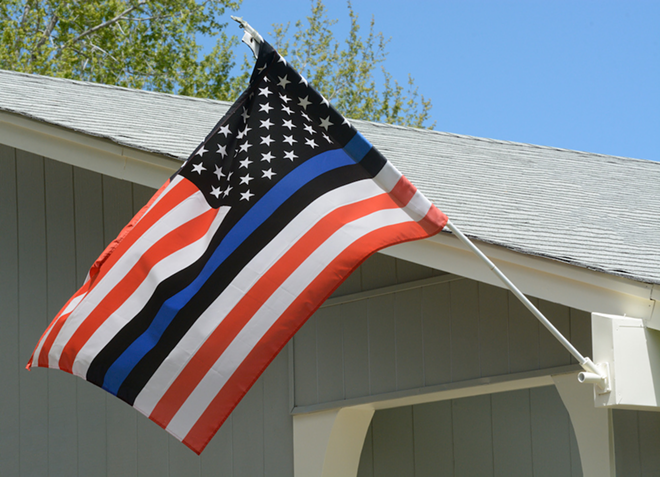 Former Pasco County Sheriff’s deputy must remove his Blue Lives Matter flag, says HOA