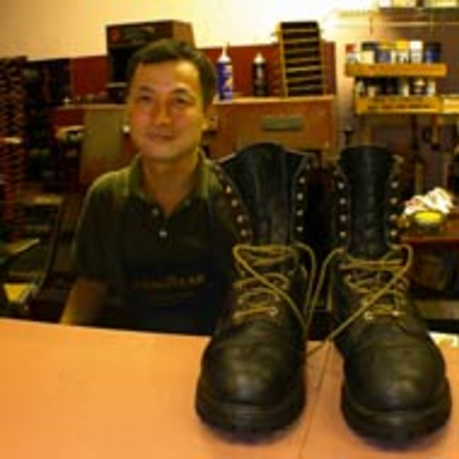 Owner Moo H. Kim at Heel Sew Quik, BEST - SHOE REPAIR SHOP - photo by Carrie Waite - CARRIE WAITE