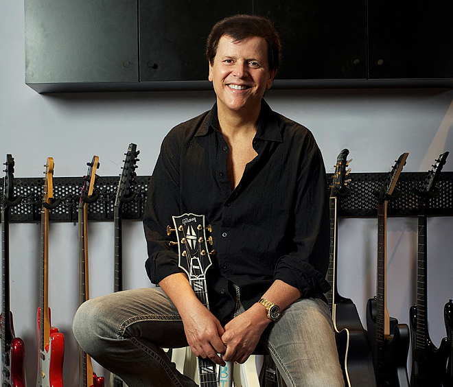 Trevor Rabin, who plays Ruth Eckerd Hall on October 11, 2017. - Anil Prasad (Creative Commons — (CC BY-ND 3.0))