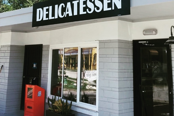 Cass Street Deli is officially open in North Hyde Park