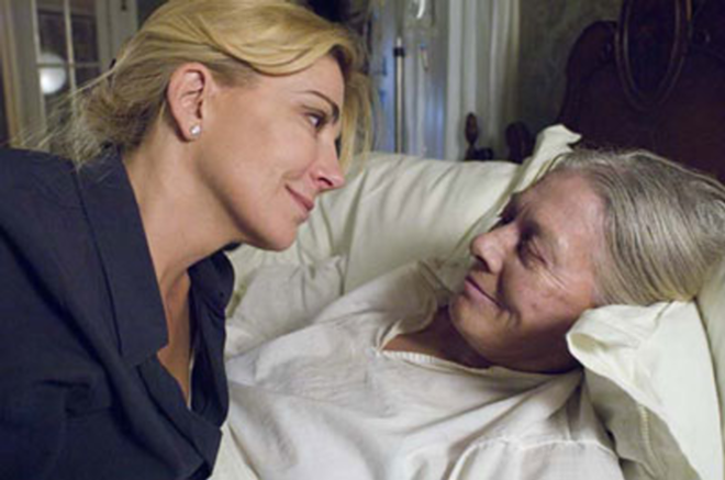 --REEL AS REAL: Real-life daughter and mother Natasha Richardson and Vanessa Redgrave play the same relationship in Evening - Focus Features