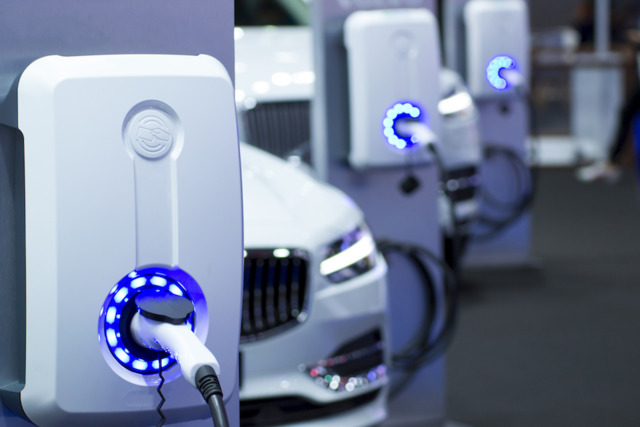 Tampa Electric Co. wants to build 200 new electric car charging stations