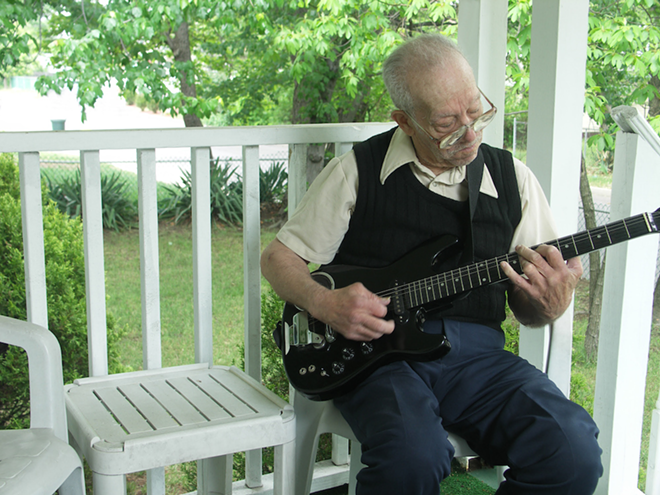 Craftsman House St. Petersburg welcomes musicians, listeners to ‘Play Music on the Porch Day’