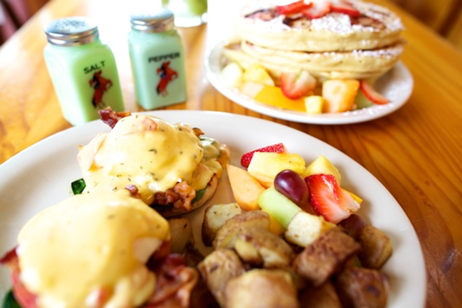 BREAKFAST CHAMPIONS: Pinky’s Blackstone Benedict (with bacon, spinach and grilled tomato) and Strawberry Oatmeal Pancakes. - Todd Bates