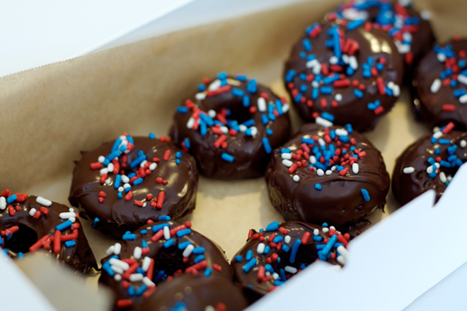 Mini doughnuts have become increasingly popular with Tampa Bay eaters. - heylovedesigns via Flickr