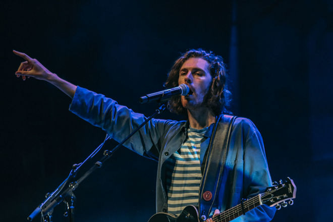 Hozier enchants at sold-out St. Petersburg debut