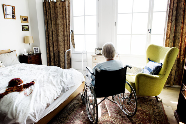 Florida rescinds emergency orders for nursing home visitations