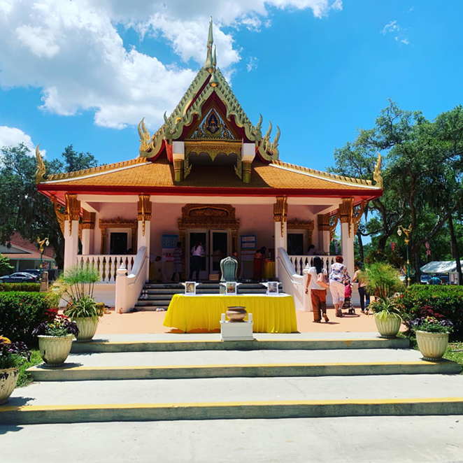 Tampa’s Sunday ‘Thai Temple’ now has a drive-thru service