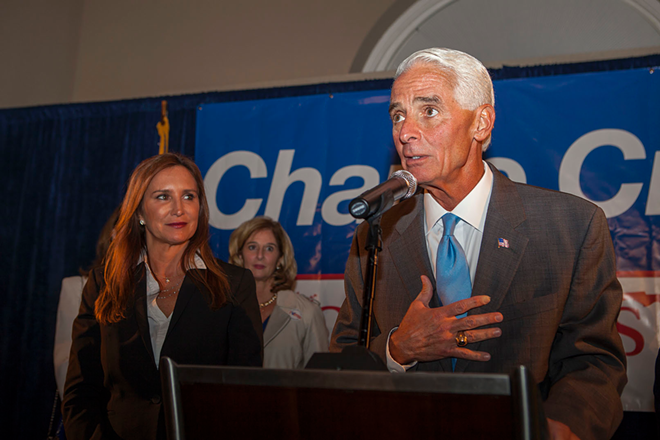 ‘Vile political stunt’: Charlie Crist joins Florida Hispanic leaders to slam migrant flights