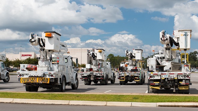 Florida utility companies brace for major power outages, as Hurricane Idalia stengthens in Gulf