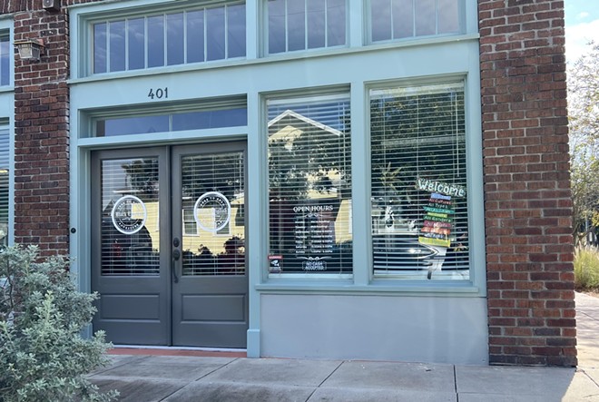 Tampa City Councilwoman Gwen Henderson opens Black author-focused bookstore this weekend