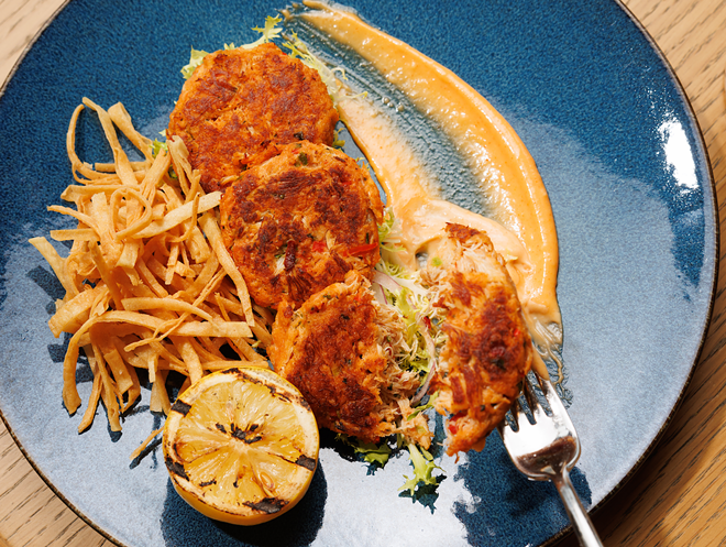 Six (stylized “SiX”) at JW Marriott’s deviled crab cakes recipe, are a fusion of the Cuban deviled crab croquettes and Maryland’s traditional crab cakes. - Photo by Amy Pezzicara c/o Visit Tampa Bay