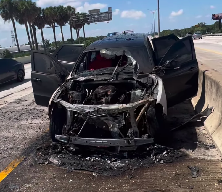 RB Leonard Fournette escapes unharmed after his vehicle catches on