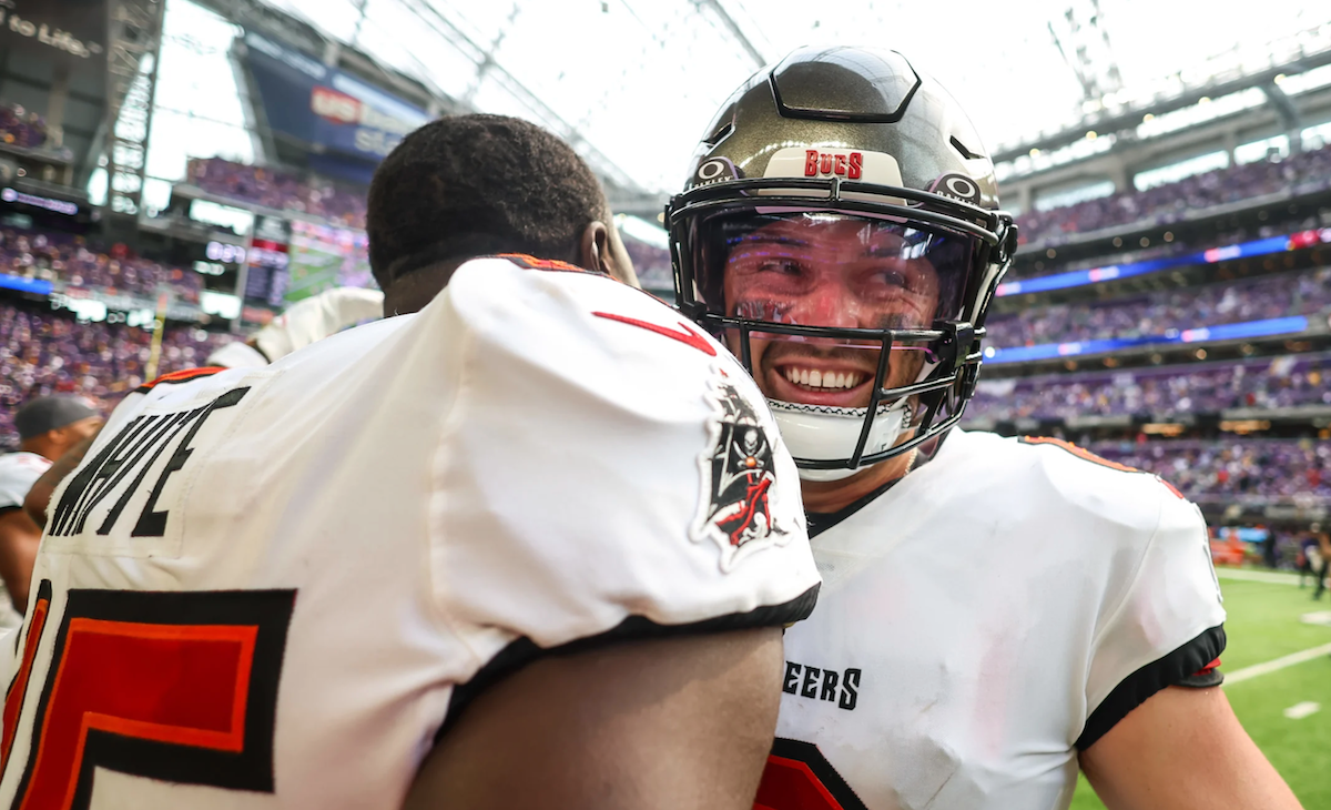 Fire the cannons, the Bucs stole a win in Minnesota, Sports & Recreation, Tampa