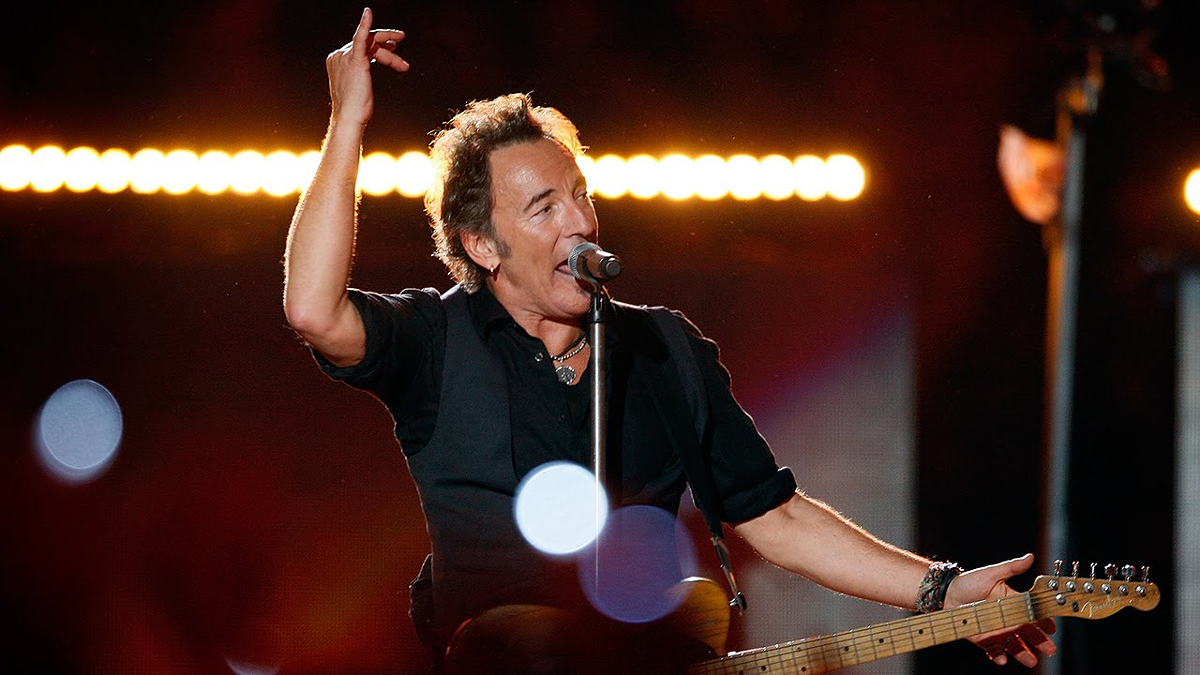 Feb 01, 2009: Bruce Springsteen at Raymond James Stadium Tampa, Florida,  United States