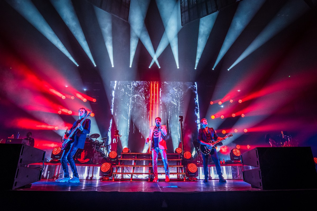 Review In Tampa, Duran Duran and friends indulge in flashy, ’80s time