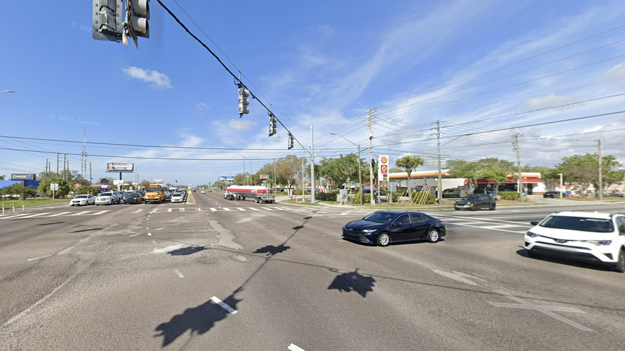 US 19 @ CURLEW RD, PALM HARBOR
Total crashes:613
Total fatalities: 2
Severe crashes: 13
Pedestrian and bike injuries: 8