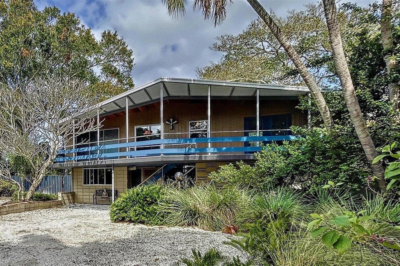 A rare midcentury 'Bird Cage' home in St. Petersburg is back on the market