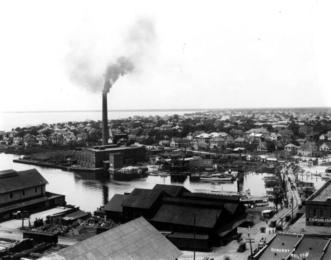 Bird's eye view of Hyde Park from the old Mugge building, 1913